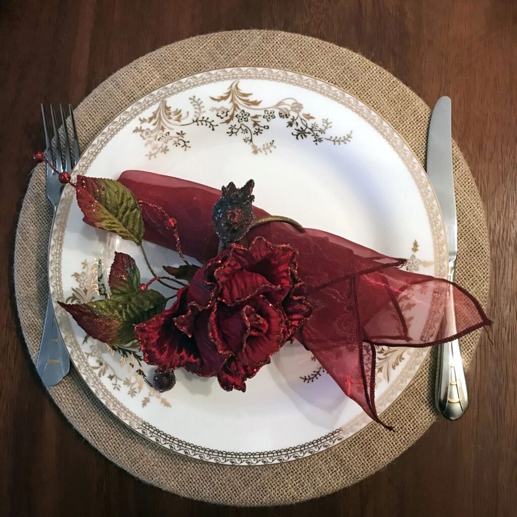 plate decoration on the table